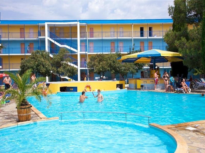 Hotel Azurro ساني بيتش المظهر الخارجي الصورة