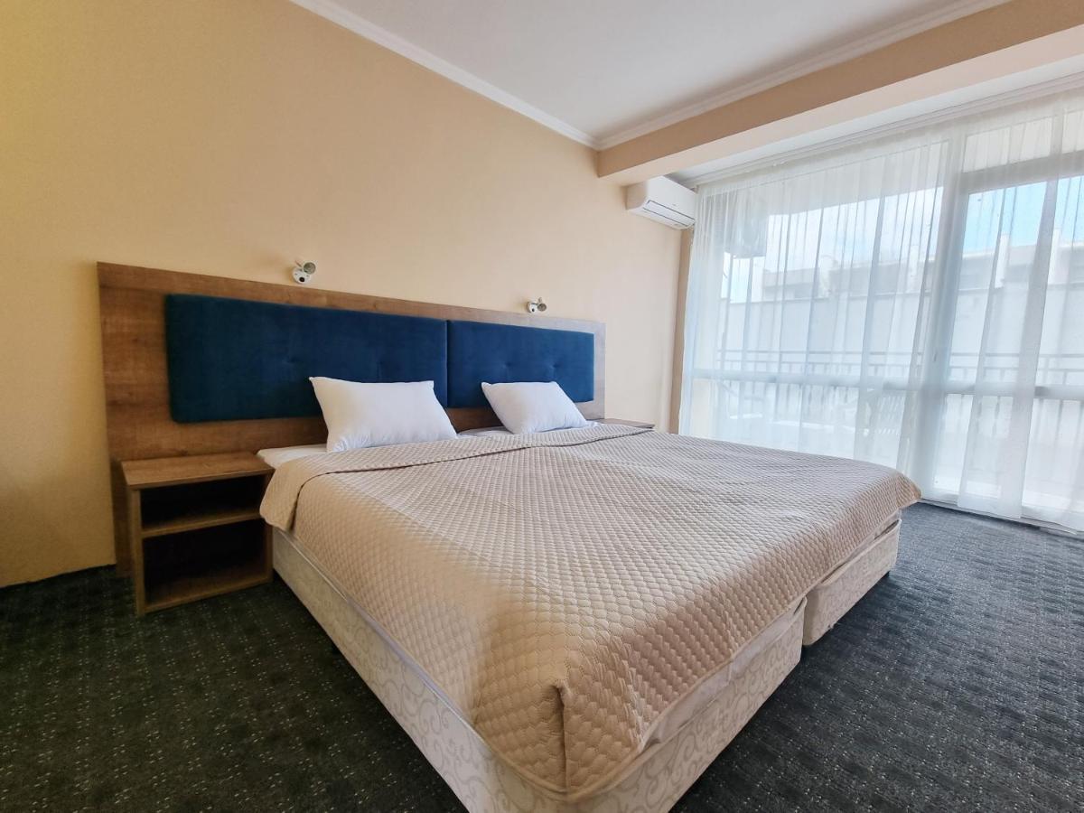 Hotel Azurro ساني بيتش المظهر الخارجي الصورة