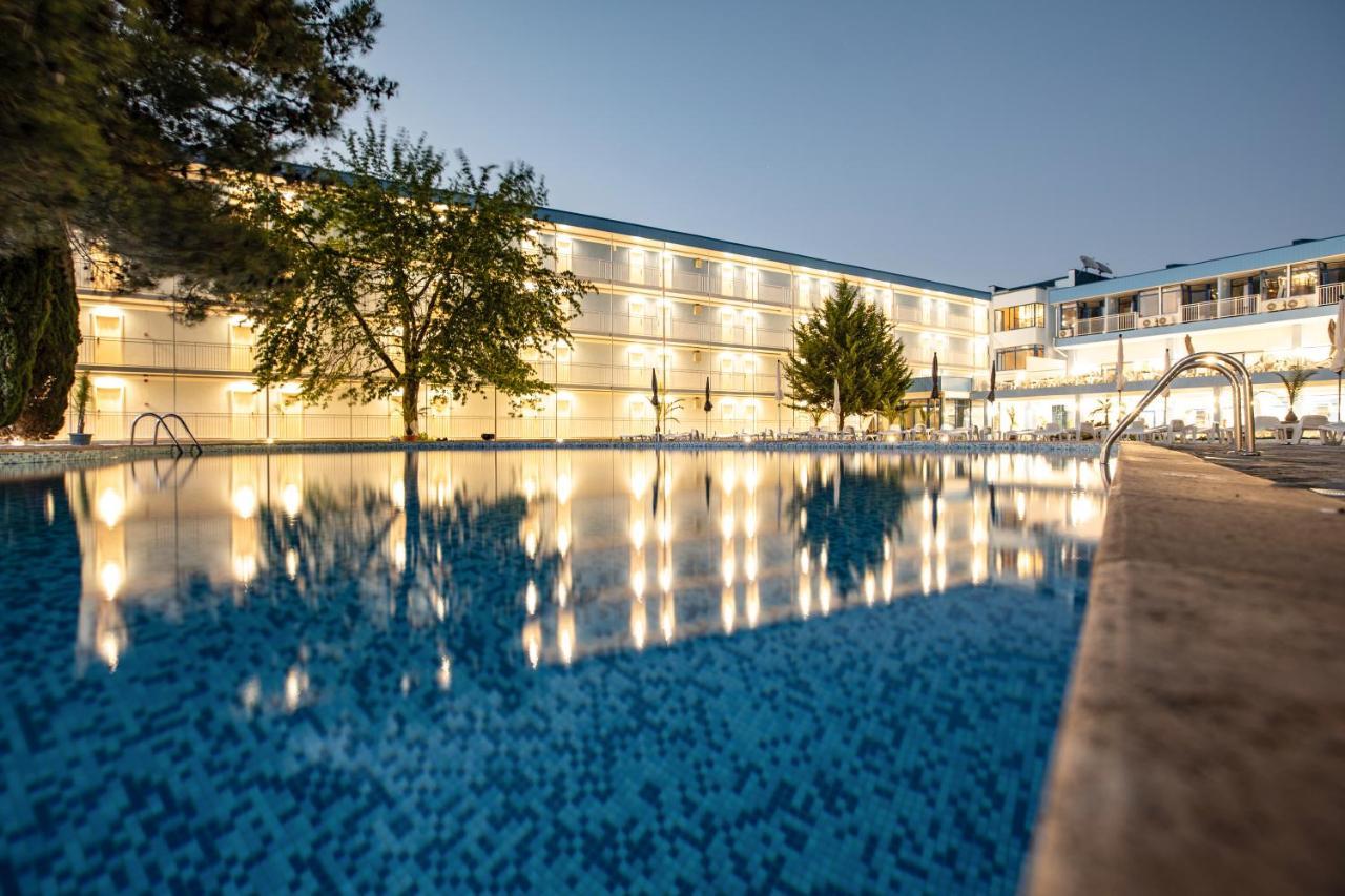 Hotel Azurro ساني بيتش المظهر الخارجي الصورة