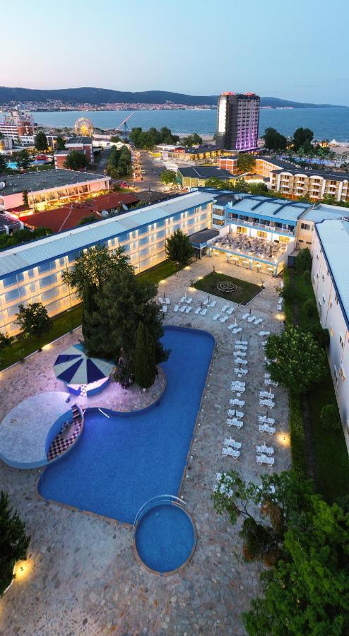 Hotel Azurro ساني بيتش المظهر الخارجي الصورة