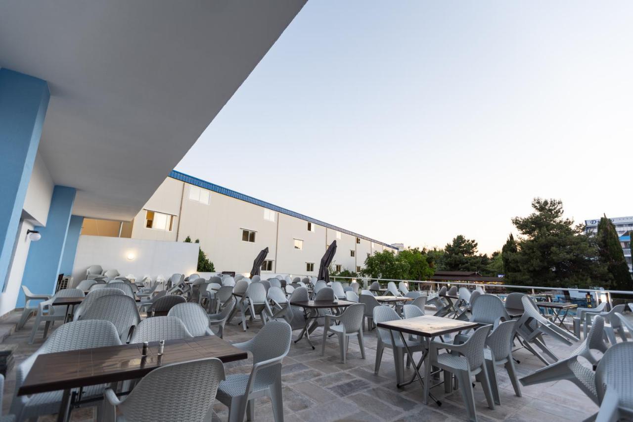 Hotel Azurro ساني بيتش المظهر الخارجي الصورة